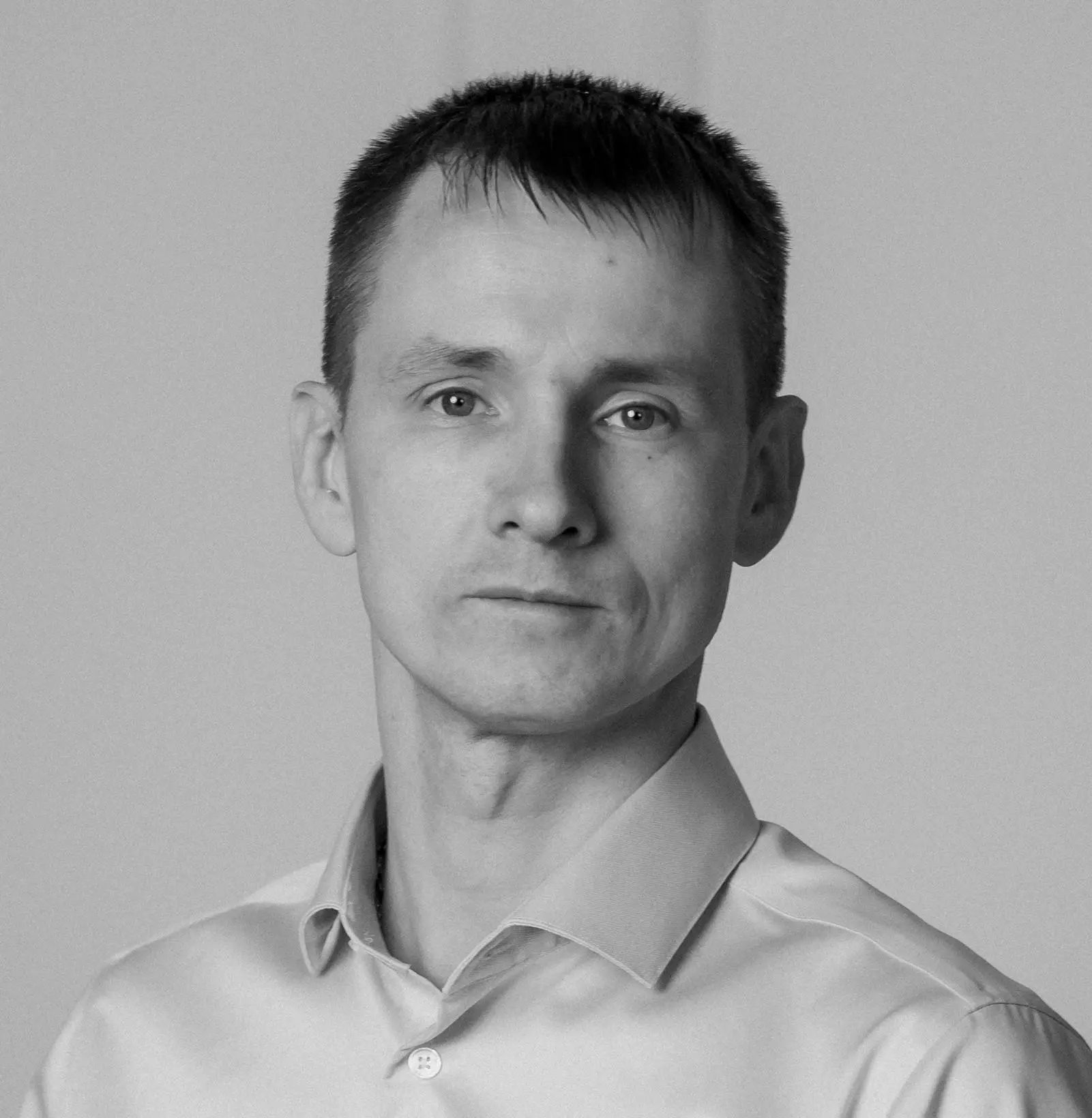 Михаил Шутов